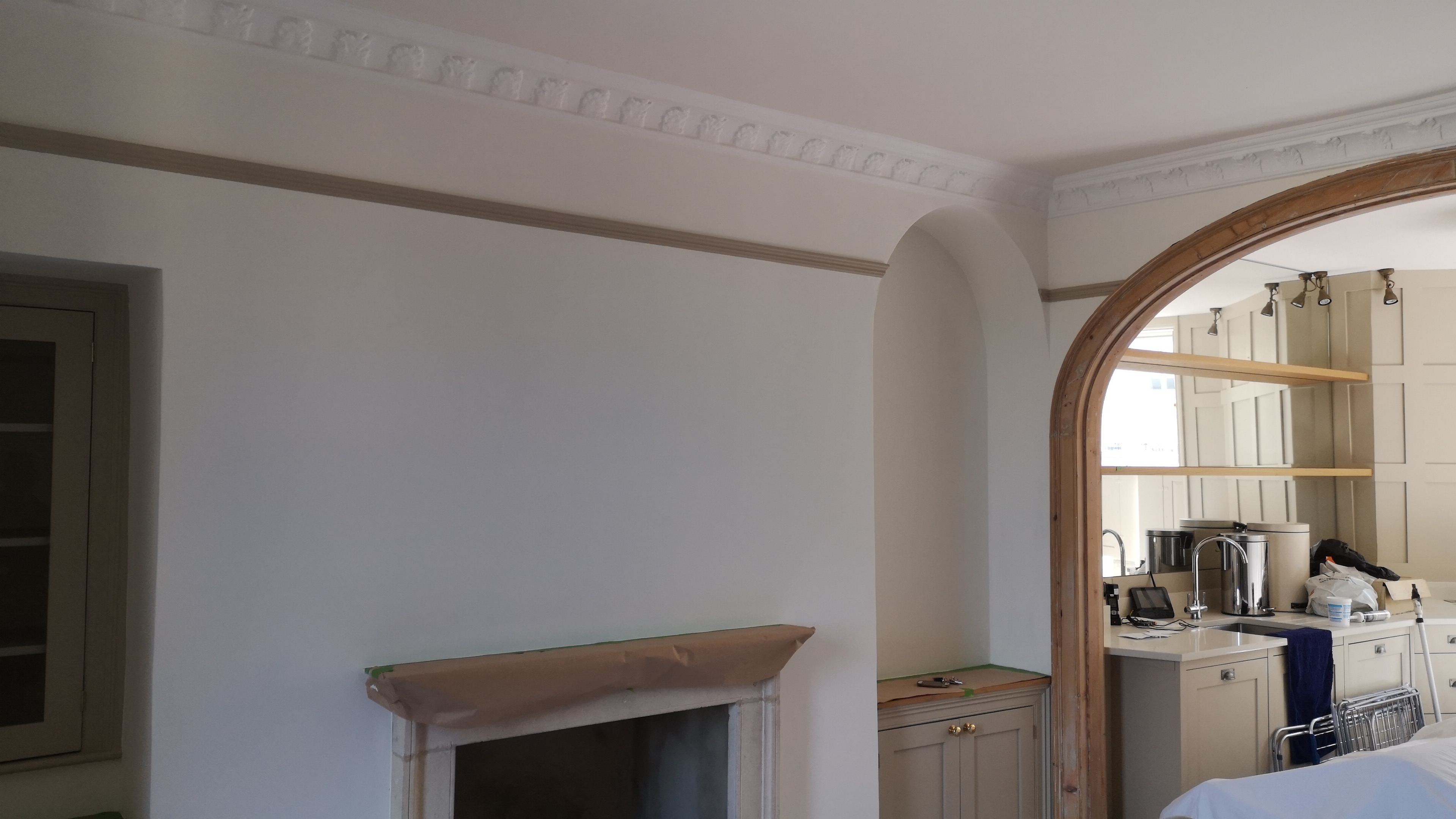 AS part of a full home redecoration, this beautiful original archway needed to be full restored